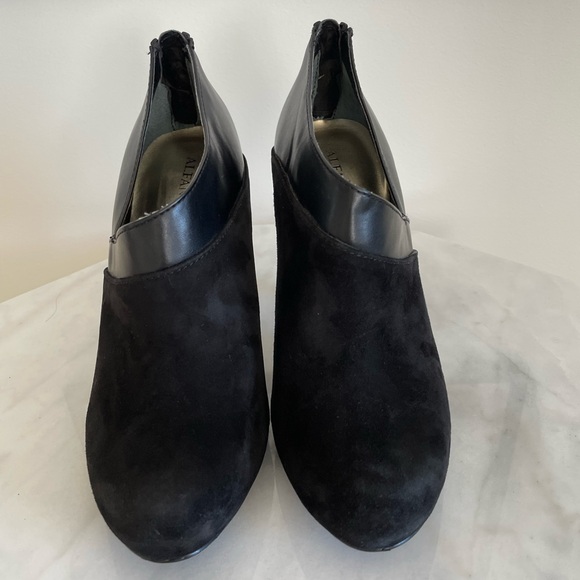 Alfani suede and leather booties - Picture 3 of 5